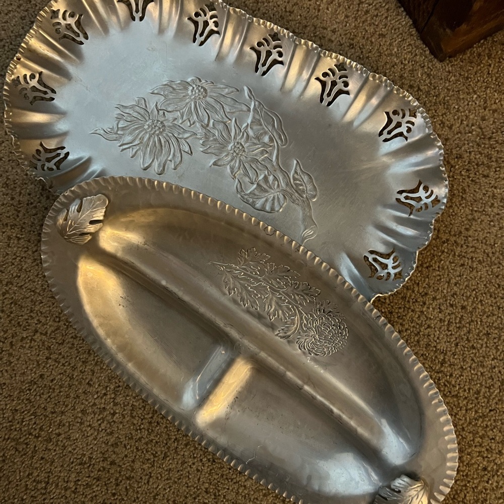 2-Lot  2 Pieces of Hand Wrought Silver-Look Mid-Century Metal Trays.
